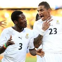 Ghana held by 10-man Australia
