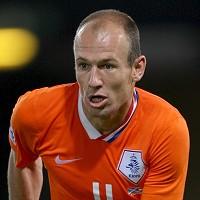 Van Marwijk to wait on Robben