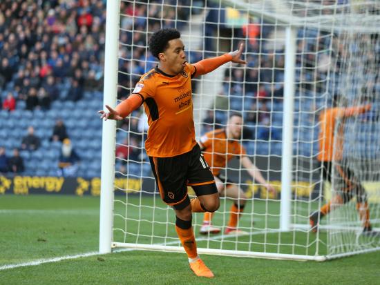 Preston hold on to beat leaders Wolves and extend unbeaten run
