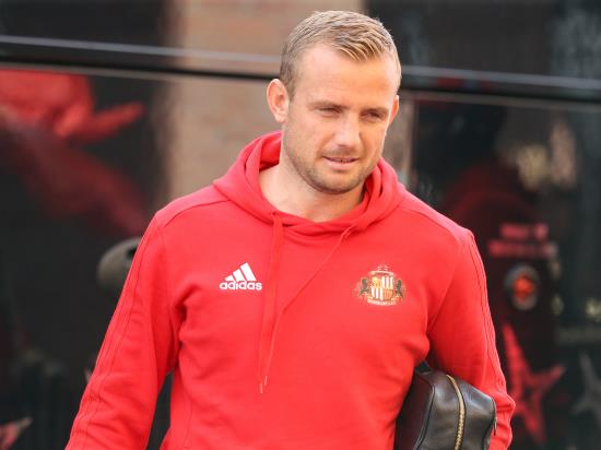 Rare brace from Lee Cattermole snatches victory for Sunderland