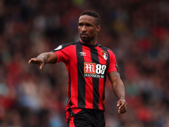 ‘No chance’ Defoe will leave Bournemouth – Howe