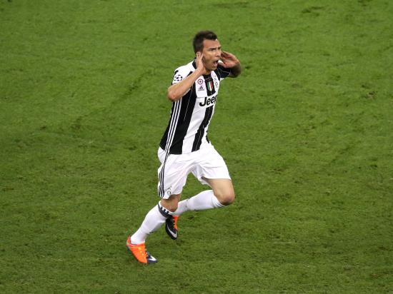 Mandzukic header gives Juventus victory over Inter