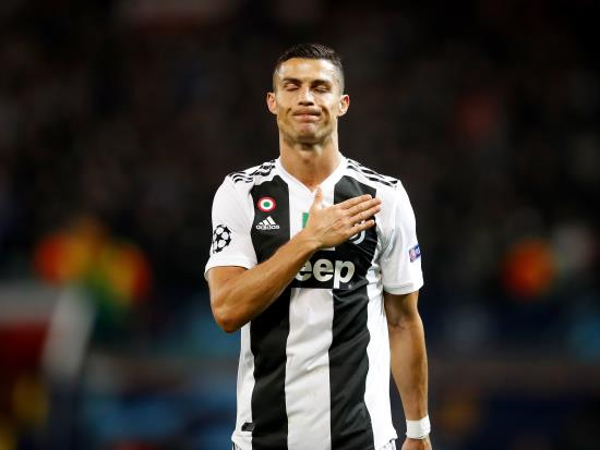 Juventus stroll to win over Chievo despite Cristiano Ronaldo’s penalty miss