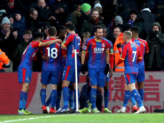 Fulham seven points from safety after Milivojevic and Schlupp earn Palace win
