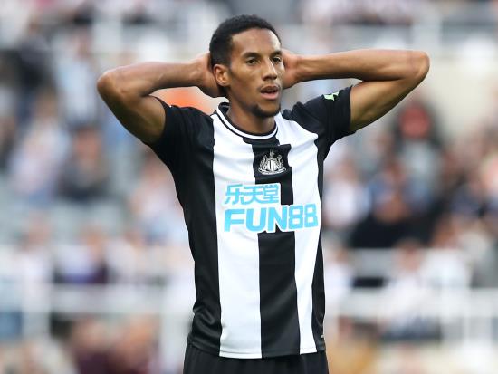 Newcastle vs Manchester United - Newcastle without suspended midfielder Isaac Hayden