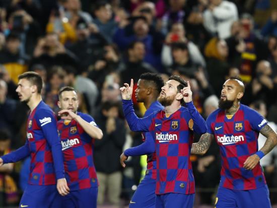 Lionel Messi nets late winner for Barca