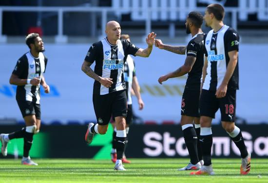 Jonjo Shelvey strikes as Newcastle twice battle back to draw with West Ham