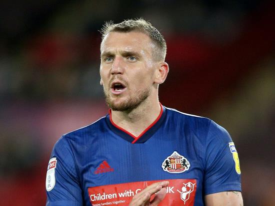Charlie Wyke and Chris Maguire lift Sunderland to victory over Swindon