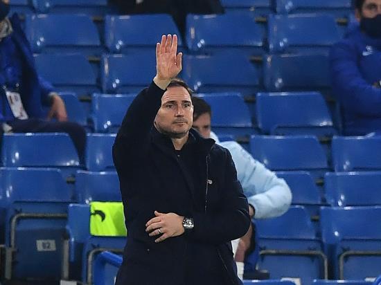 Frank Lampard urges Chelsea to remain grounded after going third