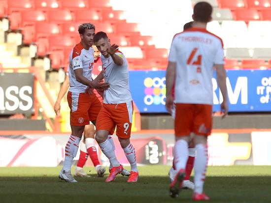 Blackpool ease to win at Charlton as hosts reduced to nine men