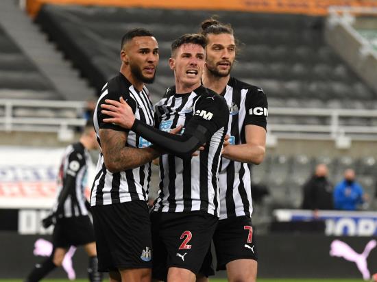 Last-gasp Jamaal Lascelles header rescues point for Newcastle