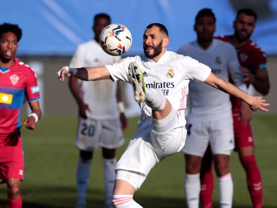Karim Benzema double earns Real Madrid late comeback victory over Elche