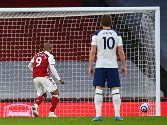 Arsenal edge past 10-man Spurs without dropped captain Pierre-Emerick Aubameyang