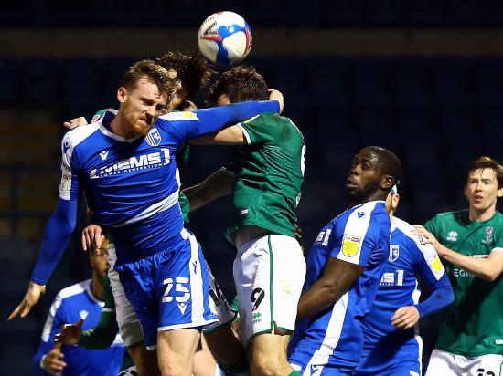 Gillingham to check on fitness of Robbie Cundy and Ryan Jackson