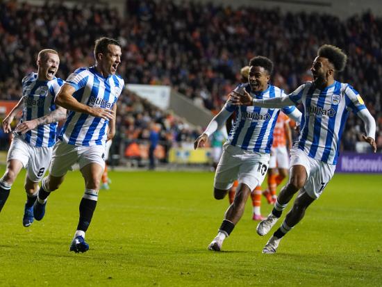 Huddersfield climb into Championship top four with comfortable win at Blackpool