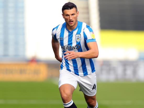 Matty Pearson back to boost Huddersfield