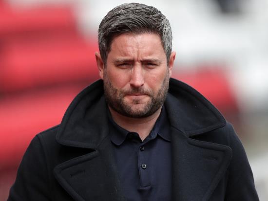 Lee Johnson urges Sunderland to be ‘relentless’ after win at Crewe