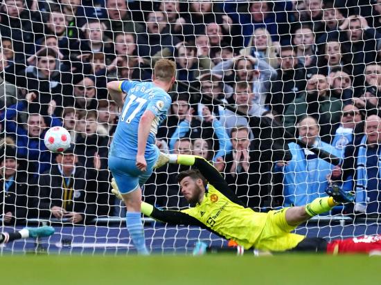 Kevin De Bruyne and Riyad Mahrez braces see City beat United in Manchester derby