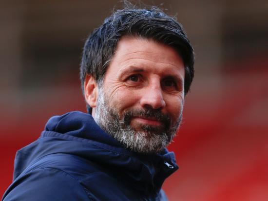 Danny Cowley praises ‘professional away performance’ as Portsmouth sink Crewe