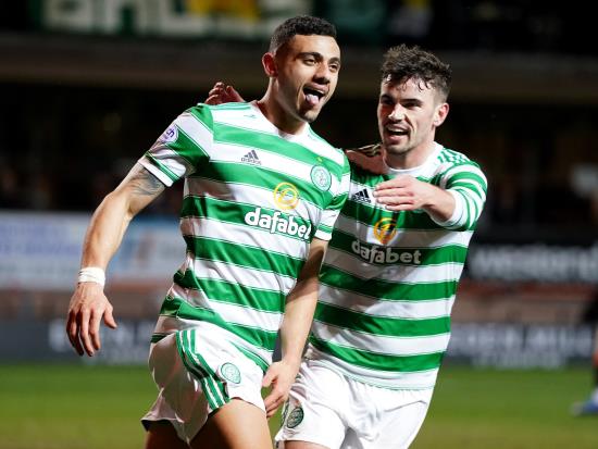 Giorgos Giakoumakis at the double as Celtic seal Scottish Cup semi-final spot