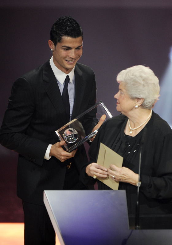 Ronaldo won the Puskas award in 2009