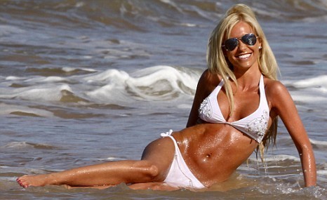 Claudine Keane gets a new modeling job (and slags of French!)