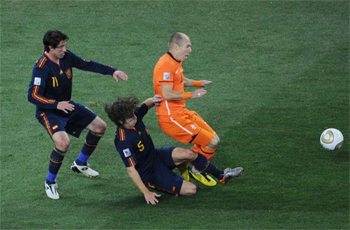 Netherlands 0-1 Spain (AET): Andres Iniesta Goal Wins World Cup For La Furia Roja