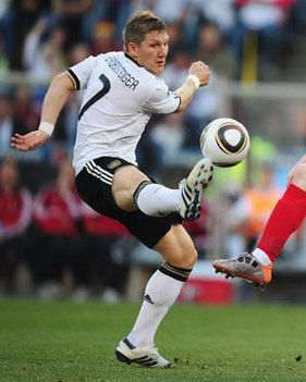Sir Alex Ferguson's back for Bastian Schweinsteiger