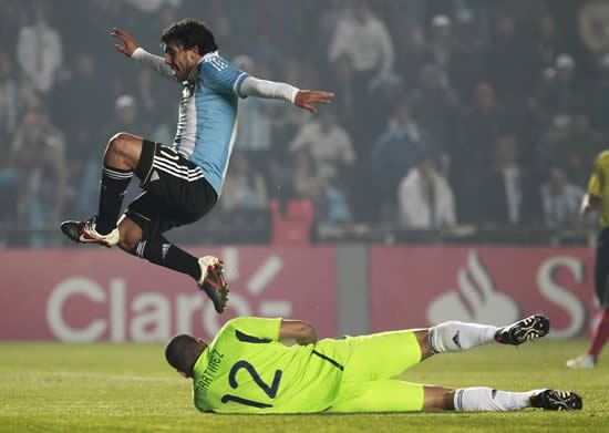 Argentina stumbles to 0-0 draw with Colombia