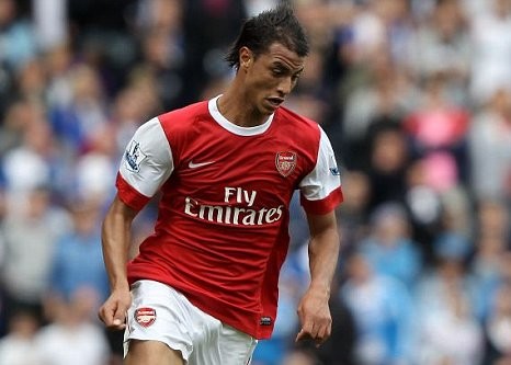 Marouane Chamakh won’t be leaving Arsenal in January, says agent