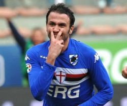 Pazzini: Inter Milan must not give up on title challenge