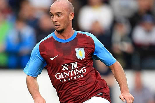 Stephen Ireland has a puff