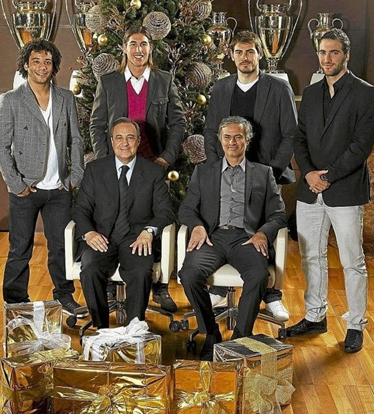 Jose Mourinho celebrated Christmas with 4 captains