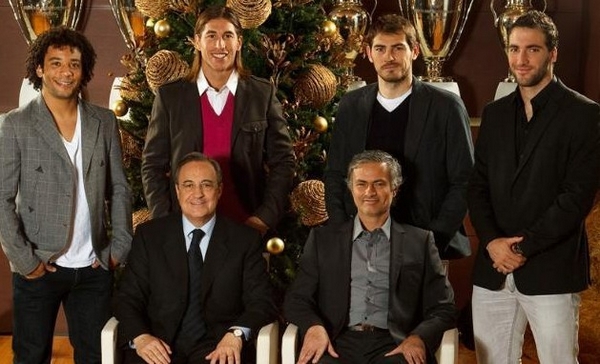 Jose Mourinho celebrated Christmas with 4 captains