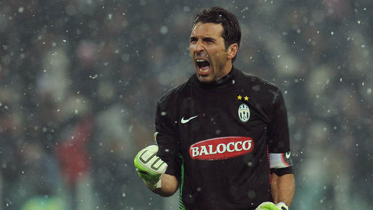 Juve maintain form; Catania draw