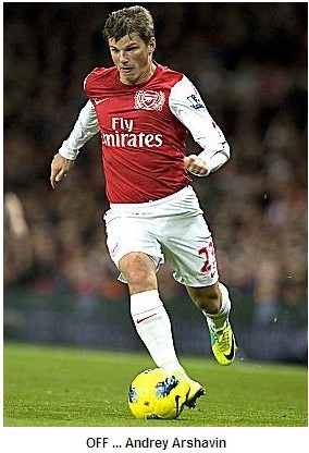Arshavin goes in a Russ