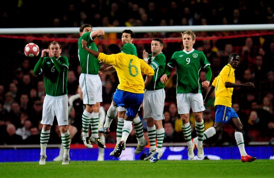 Brazil 2 : 0 Ireland