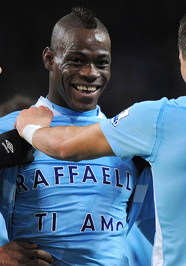 Balotelli’s nights with Rooney hooker - Mario declares love for model Raffaella 2 days after sex with Jen