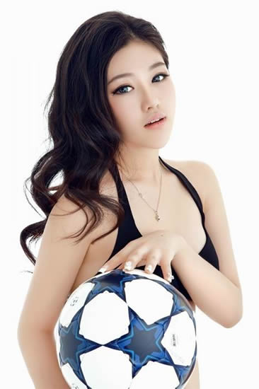 Soccer Baby Hu Xinyu, 1