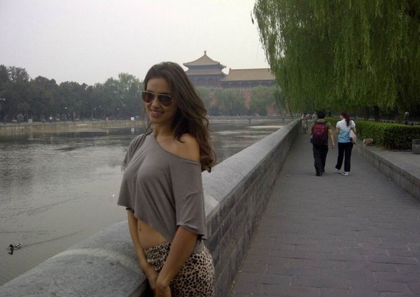 Irina Shayk pays a visit to Beijing