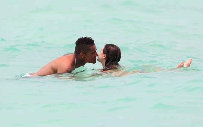 Kevin-Prince Boateng has a taste of summer with lovely girlfriend