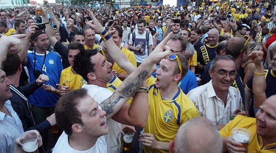 England and Sweden fans kept apart after drunken chanting in Kiev fan zone