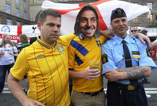 England and Sweden fans kept apart after drunken chanting in Kiev fan zone
