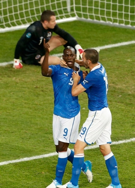 Italy 2 : 0 Republic of Ireland