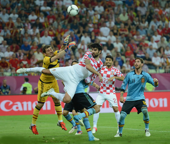Croatia 0 : 1 Spain