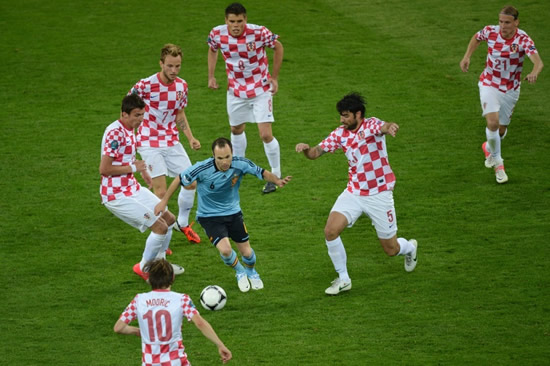 Croatia 0 : 1 Spain