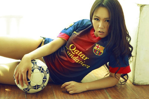 Sexiest Fan pictures for supporting Barca