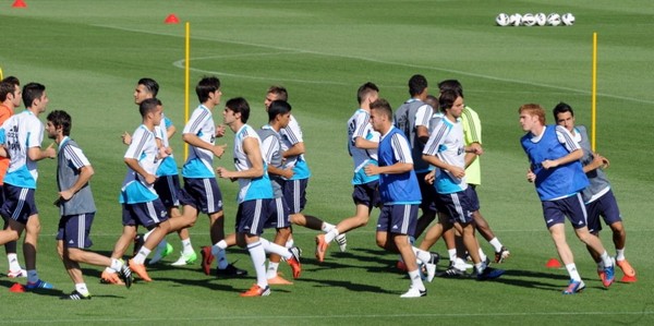 Real Madrid goes into training