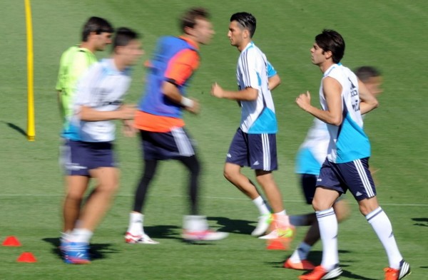 Real Madrid goes into training