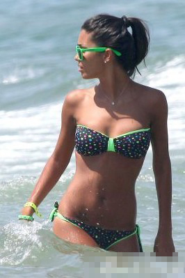 Alessandro Matri's girlfriend goes to the seaside for a holiday